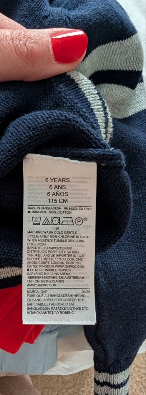 NWOT GAP Firetruck Sweater 5T - Picture 4 of 4